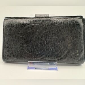 Chanel Vintage Caviar Bifold Wallet Black CC Logo